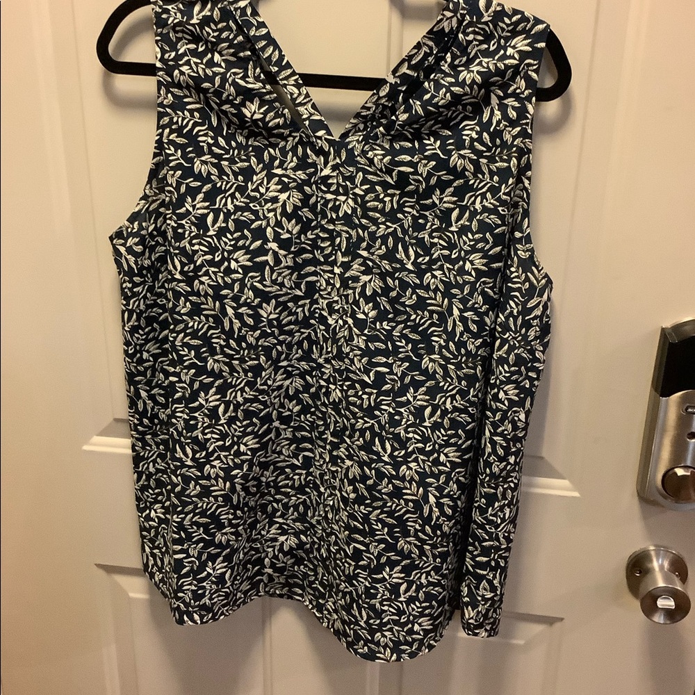 Blue sleeveless shirt